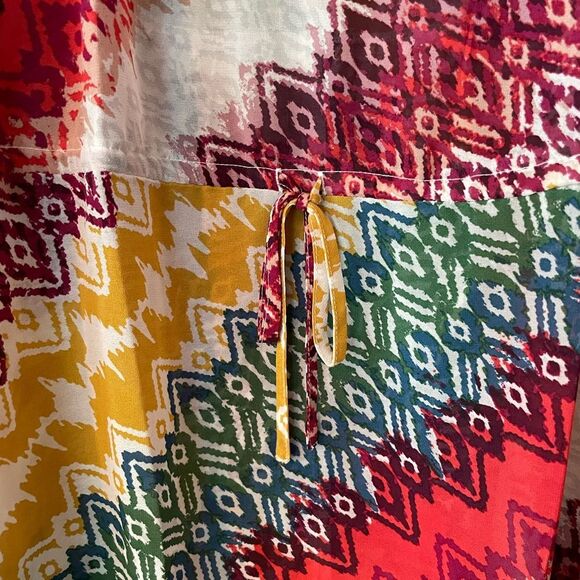 Lane Bryant Top Batwing lightweight 14/16 colorful Top - Picture 2 of 5